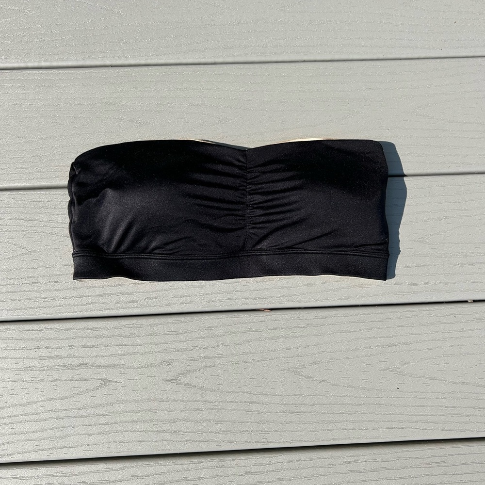 Reversible strapless bra